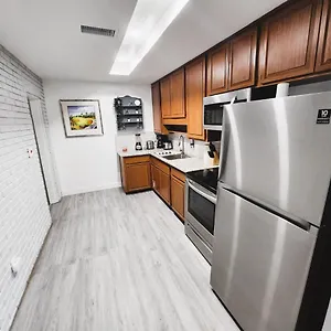 https://cozy-3-bedroom-house-near-airport-raymond-stadium-downtown.hotelstampa.org